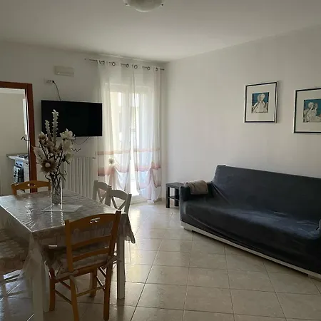 A 2 Passi Dal Mare Apartment *