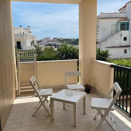 A 2 Passi Dal Mare Apartment *